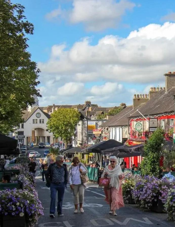 The Village House Malahide Exterior foto